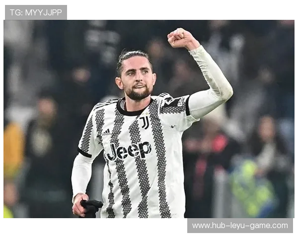 尤文稳守反击奏效,拉比奥特推进后爆射偏出 尤文稳守反击奏效,拉比奥特推进后爆射偏出